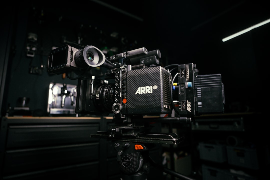 Какой силы был удар у Брюса Ли?